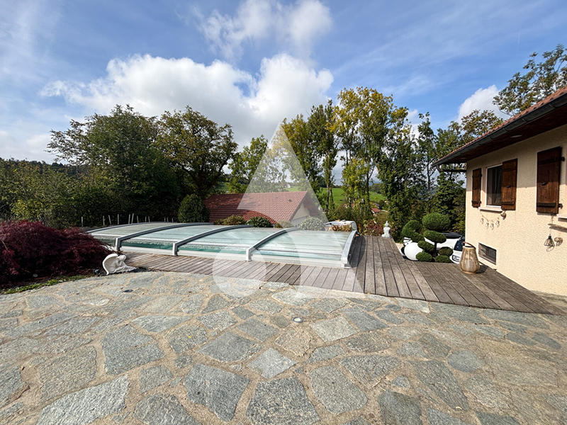 Maison - 200 m² - 4 pièces