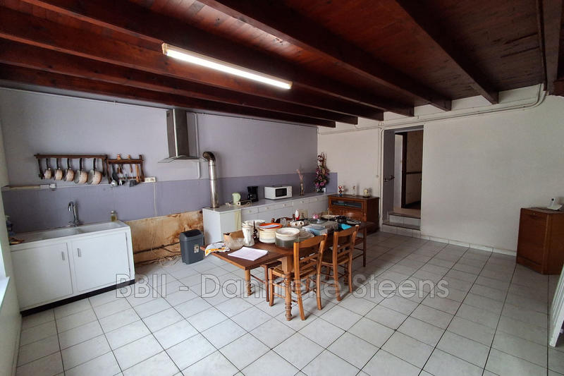 Maison - 216 m² - 10 pièces