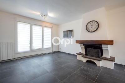 Maison - 88 m² - 4 pièces