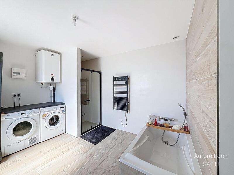 Maison - 138 m² - 5 pièces