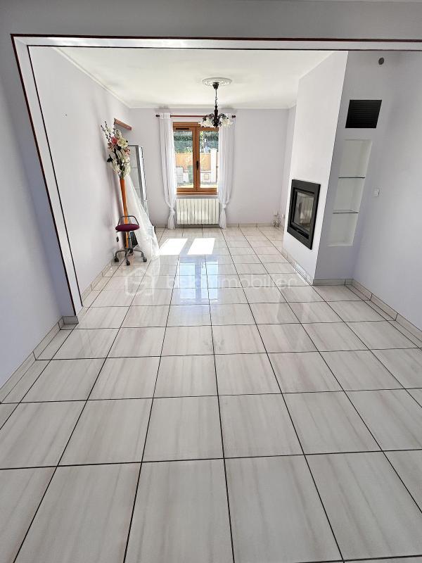 Pavillon - 100 m² - 5 pièces