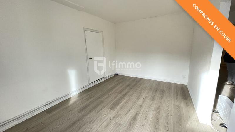Immeuble - 155 m² - 9 pièces