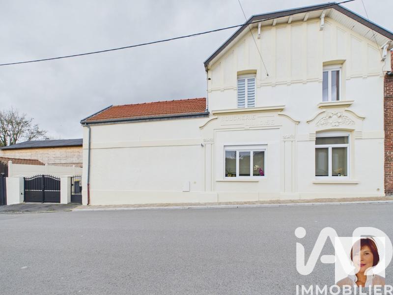 Maison - 210 m² - 8 pièces