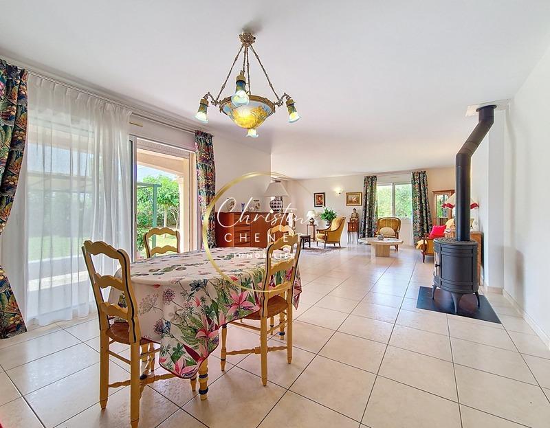 Maison - 190 m² - 7 pièces