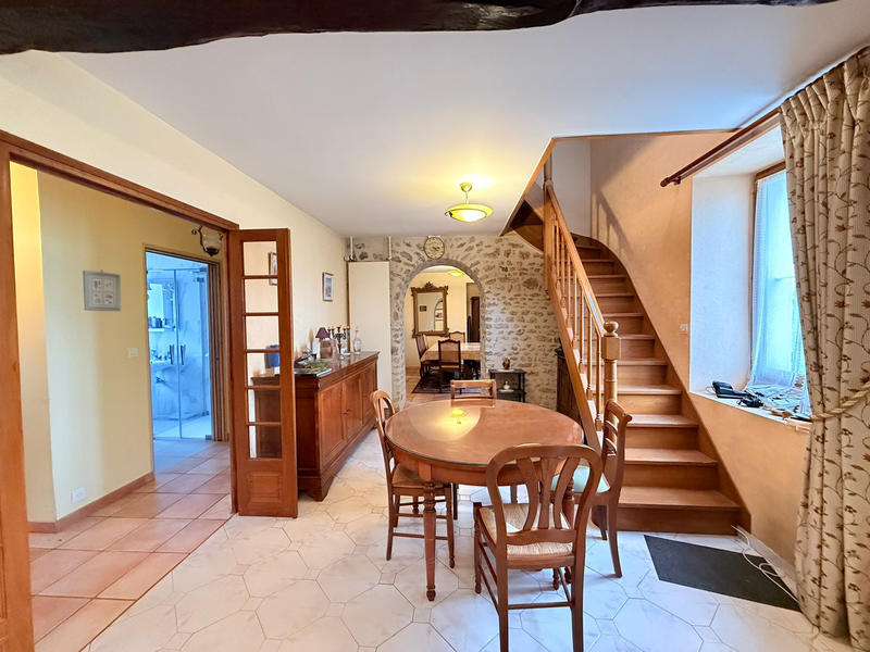 Maison - 122 m² - 6 pièces