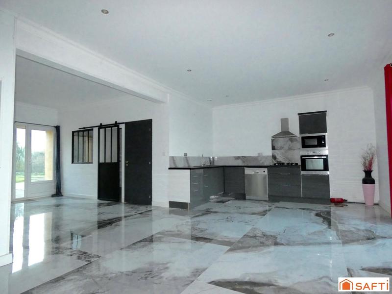 Maison - 197 m² - 6 pièces