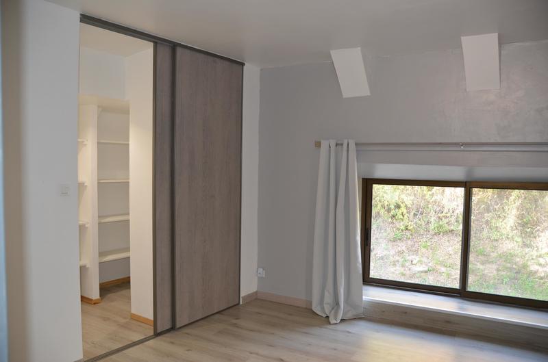 Maison en pierre - 212 m² - 6 pièces