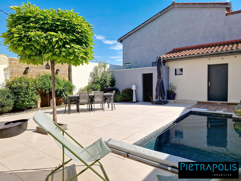 Maison ancienne - 181 m² - 7 pièces