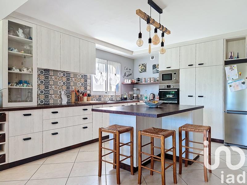 Maison - 170 m² - 6 pièces