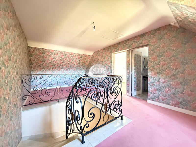 Maison - 172 m² - 6 pièces