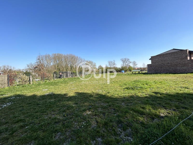 Terrain constructible - 1 123 m²