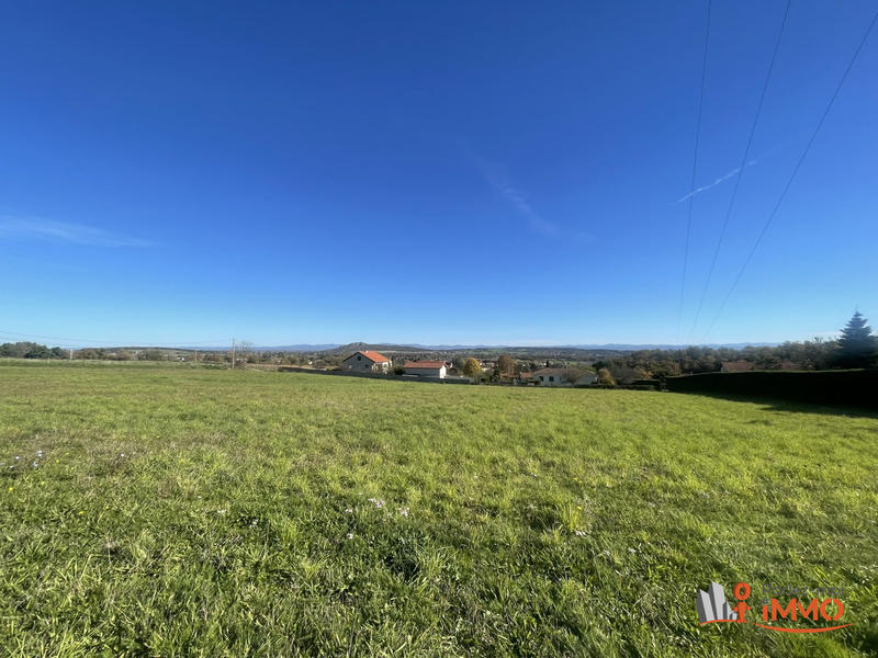 Terrain - 747 m²