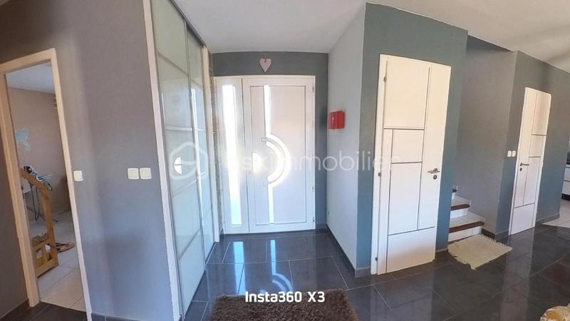 Maison traditionnelle - 163 m² - 5 pièces