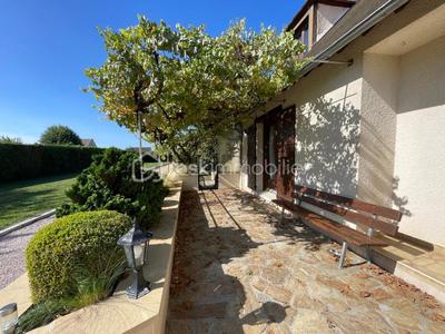 Maison - 300 m² - 10 pièces