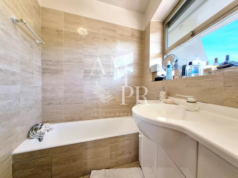 Appartement - 134 m² - 4 pièces