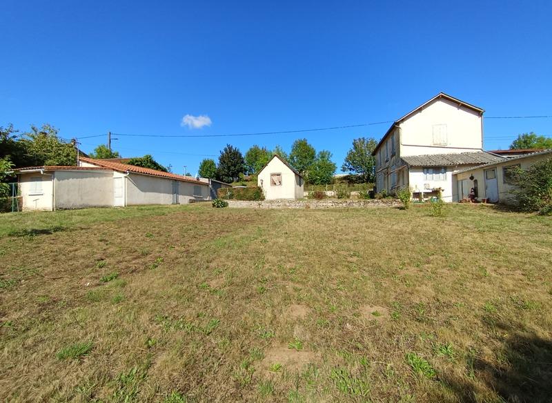 Maison - 151 m² - 6 pièces