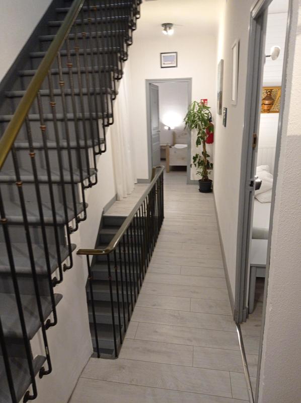 Maison - 285 m² - 11 pièces