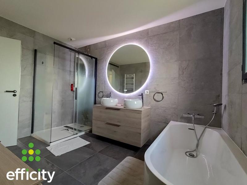 Maison - 160 m² - 6 pièces