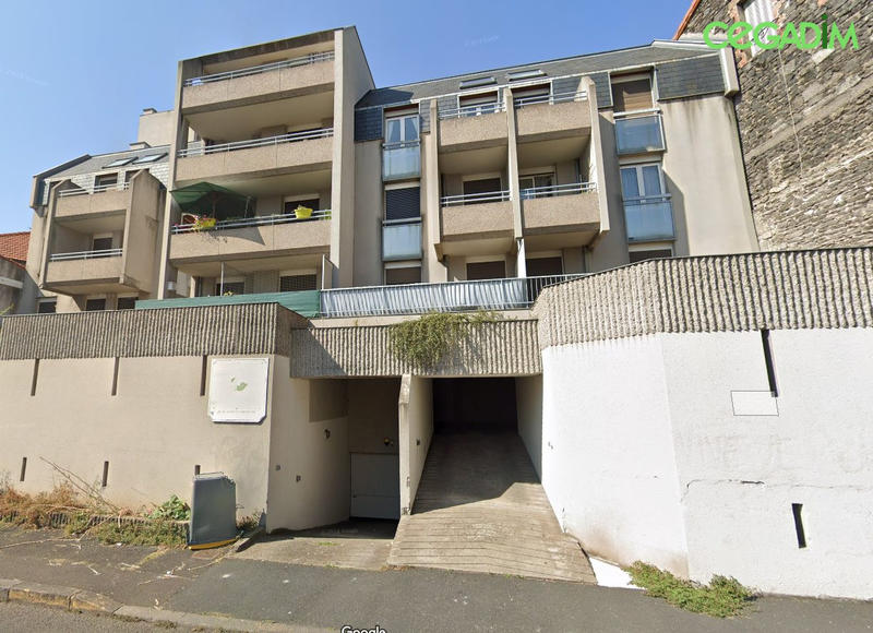 Parking / Garage - 1 m²