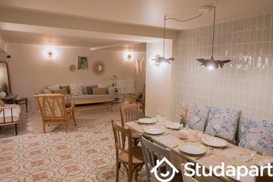 Chambre - 15 m² - 1 pièce