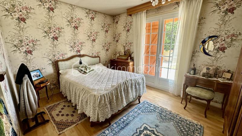 Maison - 183 m² - 7 pièces