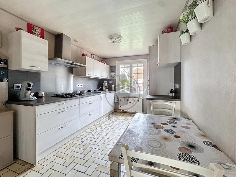 Maison - 97 m² - 4 pièces