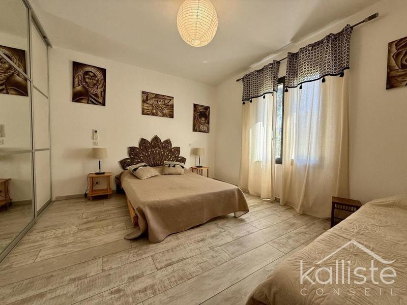 Maison - 194 m² - 7 pièces