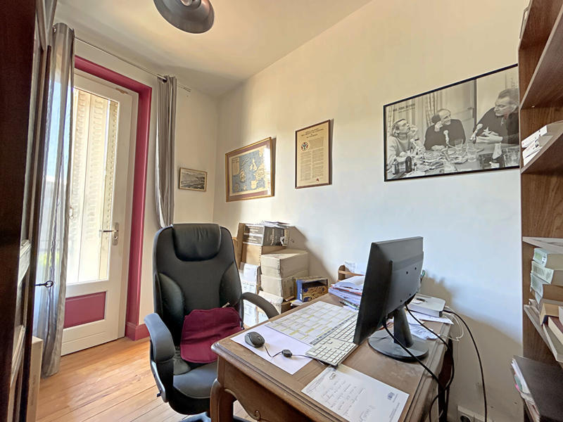 Maison - 180 m² - 6 pièces