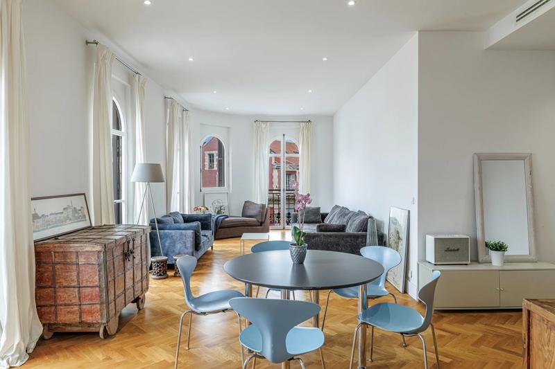 Appartement - 168 m² - 5 pièces