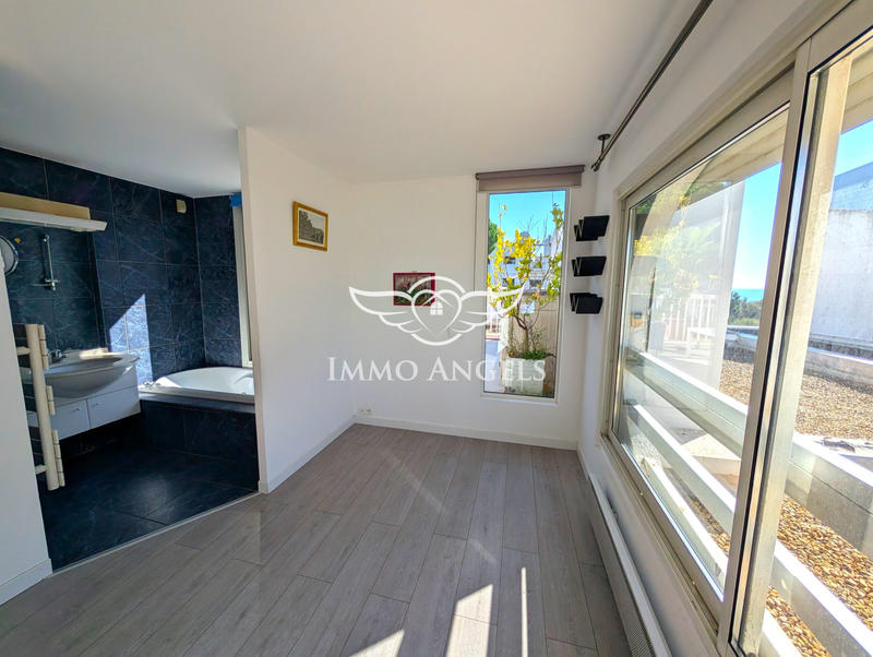 Appartement - 126 m² - 4 pièces