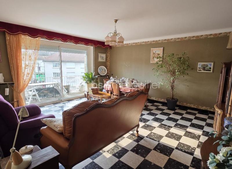 Appartement - 136 m² - 6 pièces