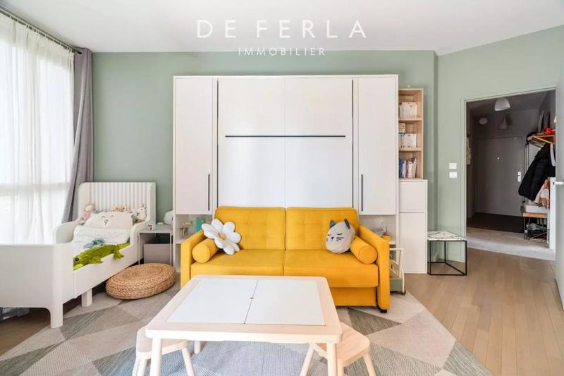 Appartement - 110 m² - 6 pièces