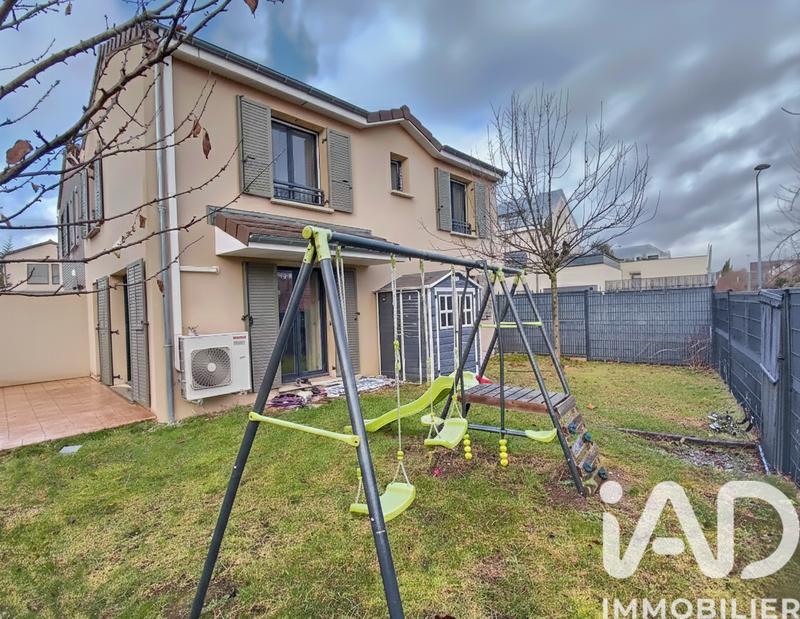 Maison de ville - 85 m² - 4 pièces