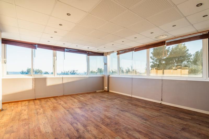 Bureau - 280 m² - 10 pièces