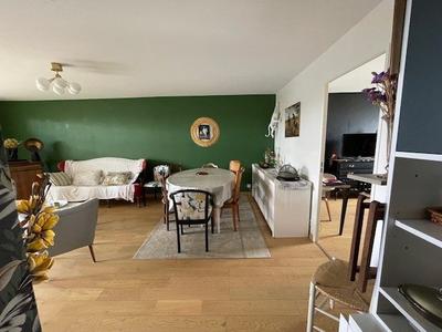 Appartement - 92 m² - 4 pièces