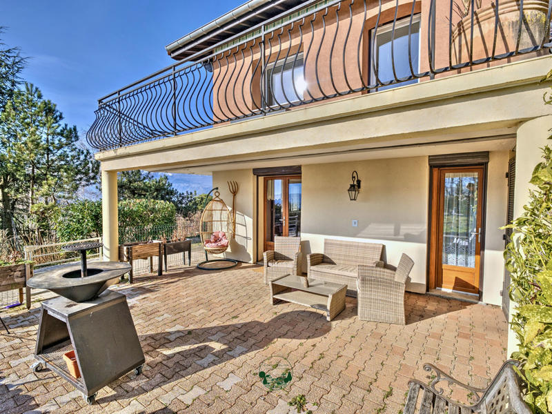 Maison - 200 m² - 7 pièces