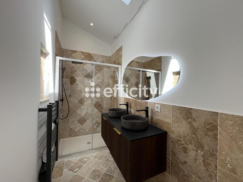 Maison - 180 m² - 7 pièces