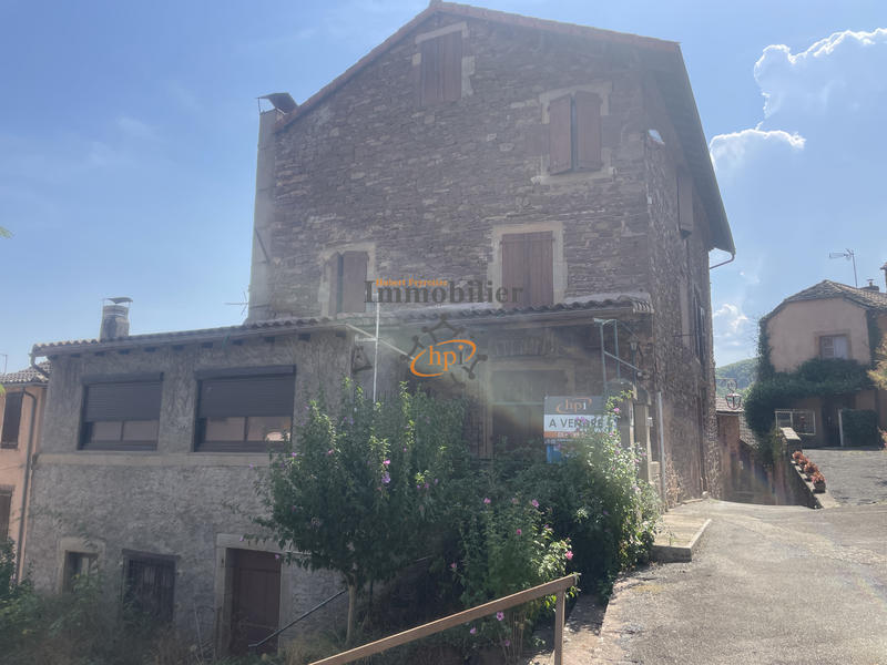 Maison - 152 m² - 1 pièce