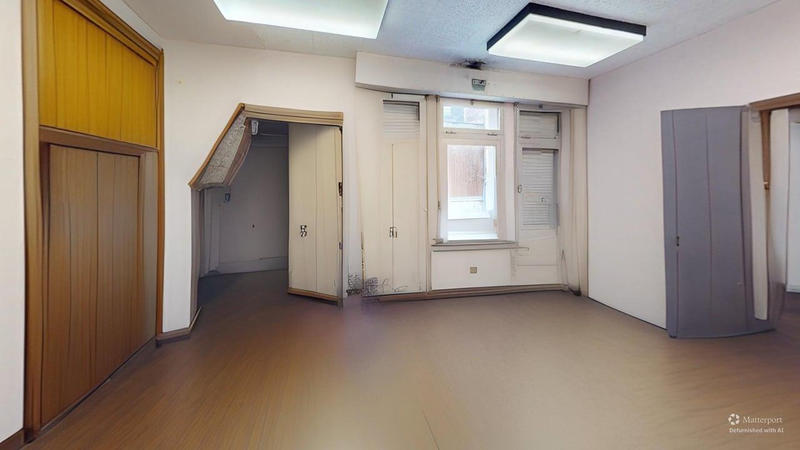 Immeuble - 143 m² - 7 pièces