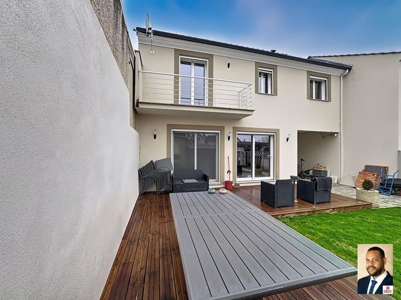 Maison - 160 m² - 7 pièces