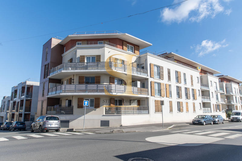 Appartement - 65 m² - 4 pièces