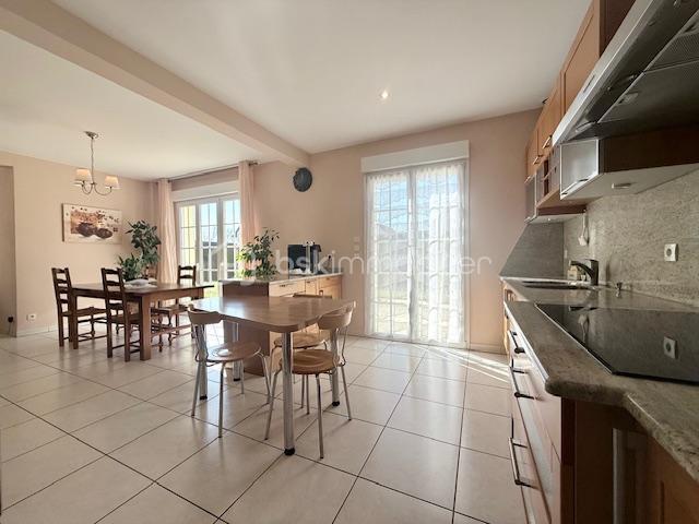 Maison d'architecte - 137 m² - 6 pièces