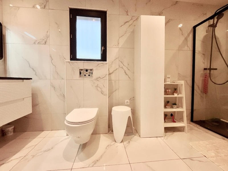 Maison - 110 m² - 4 pièces