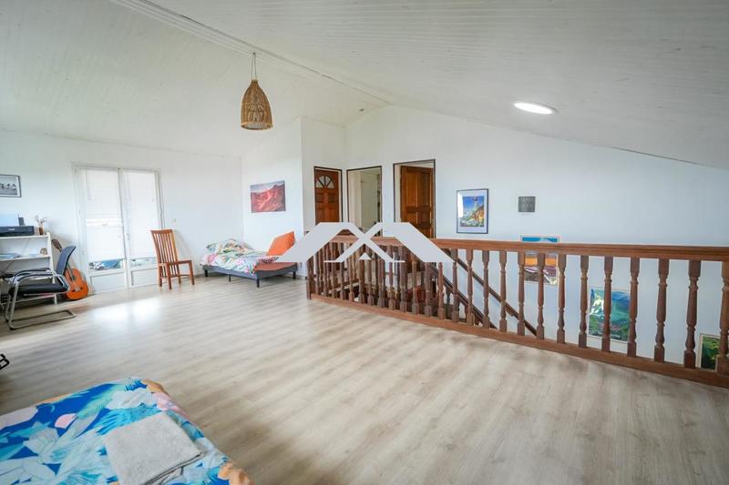 Villa - 196 m² - 8 pièces