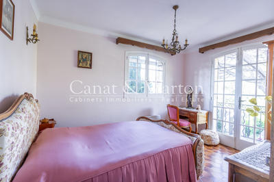 Villa - 269 m² - 12 pièces