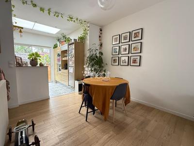 Maison - 90 m² - 4 pièces