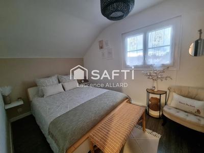 Maison - 86 m² - 5 pièces