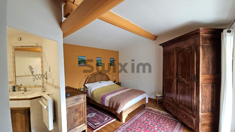 Maison - 185 m² - 5 pièces