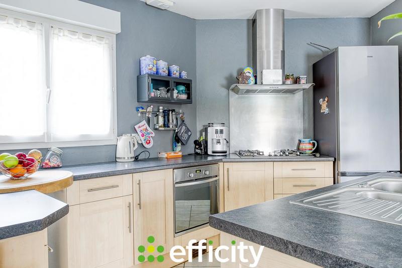 Maison - 90 m² - 4 pièces