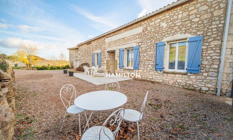 Longère - 269 m² - 9 pièces